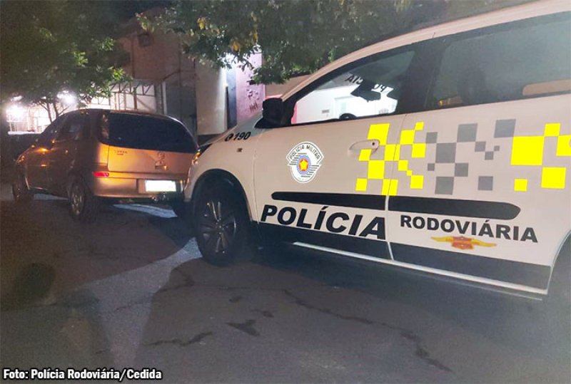 Polícia Rodoviária prende motorista por embriaguez ao volante na SP-294 em Adamantina