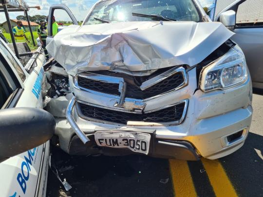 Engavetamento envolvendo 5 carros é registrado em construção de pedágio em Iacri