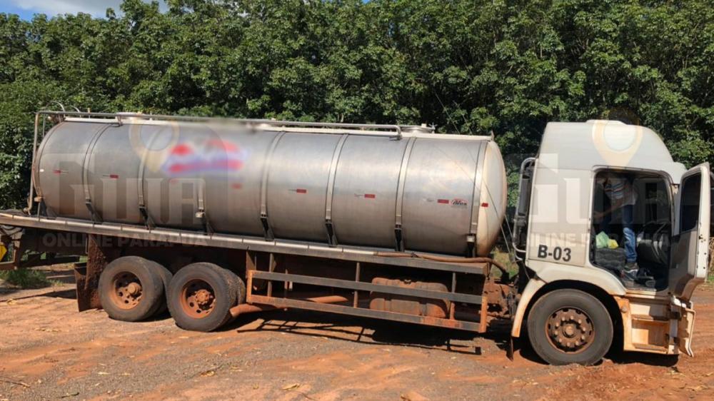 Polícia Civil flagra furto de carga de leite e prende motorista e comparsa em Parapuã