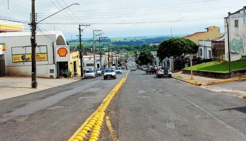Alta velocidade na via de acesso preocupa empresários e vira motivo de abaixo-assinado