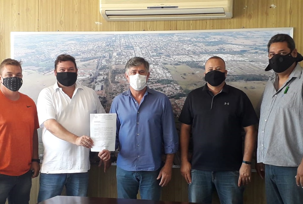 Prefeitura de Adamantina solicita construção de campo de futebol society e quadra de basquete 3x3