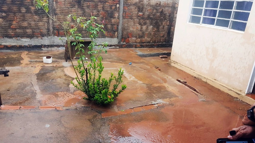 Com investimento de R$ 250 mil, problema de enchentes em casas do Jardim Adamantina deve ser solucionado