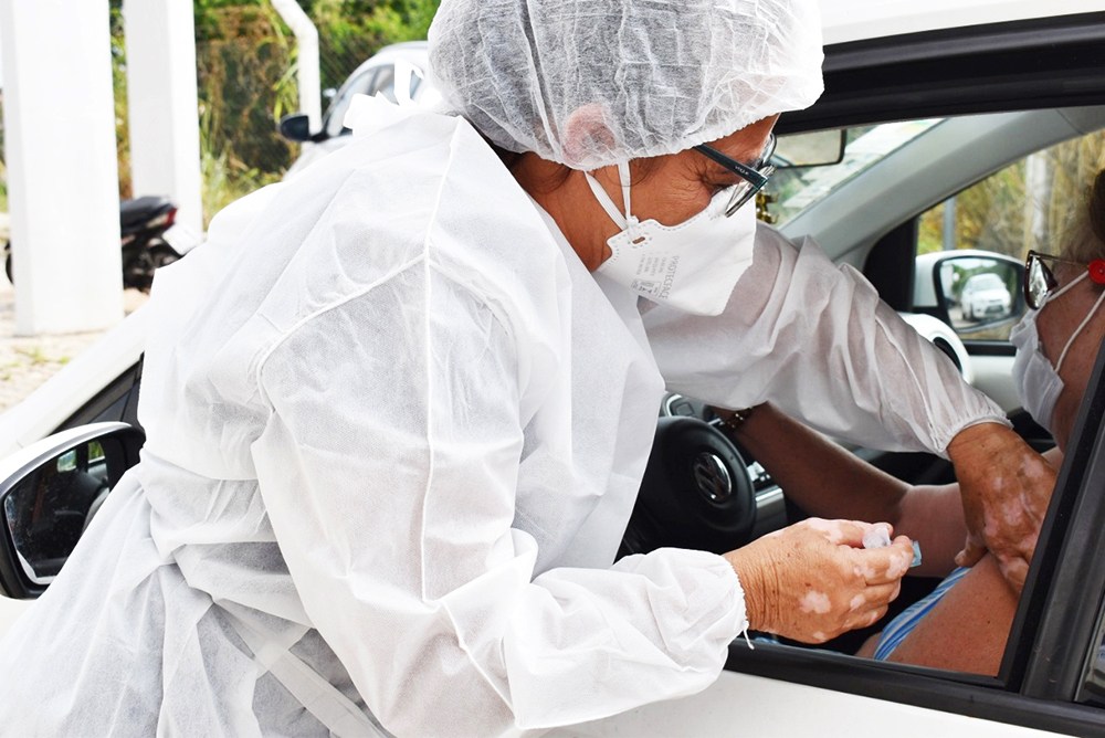 Retirado para estudos PL que obriga Prefeitura divulgar lista de vacinados da Covid-19 no município