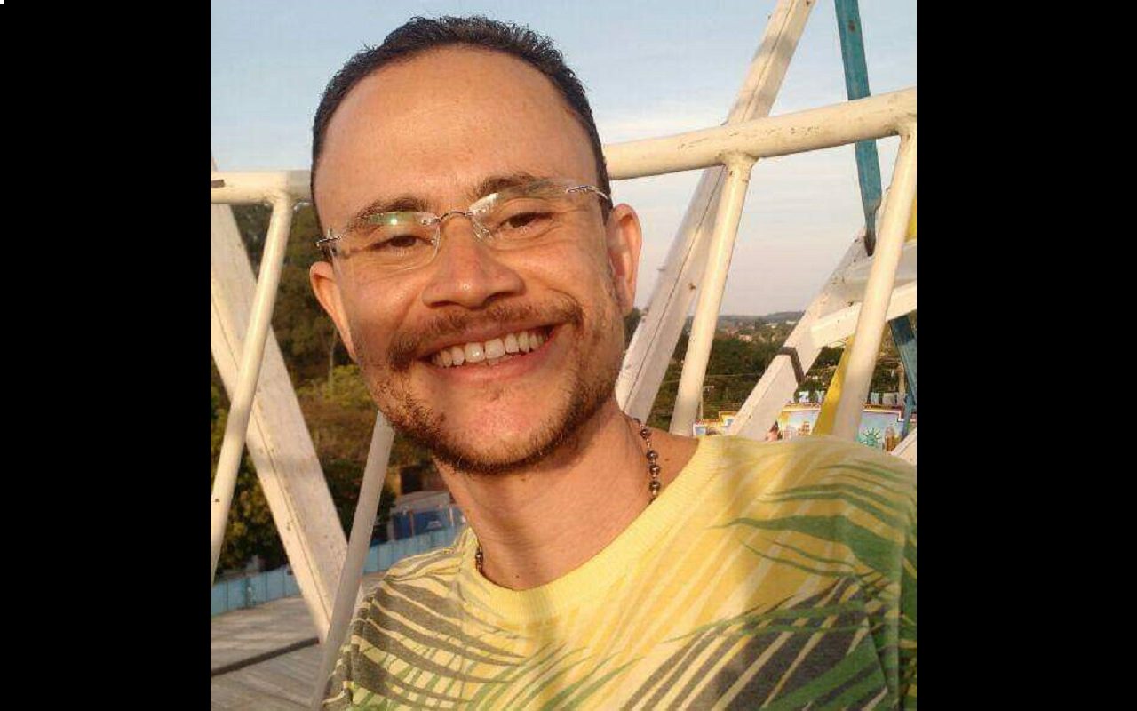 Egresso da UniFAI lança três livros em 2020