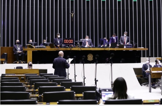 Sob pressão, Câmara tenta concluir votação da PEC emergencial nesta quarta