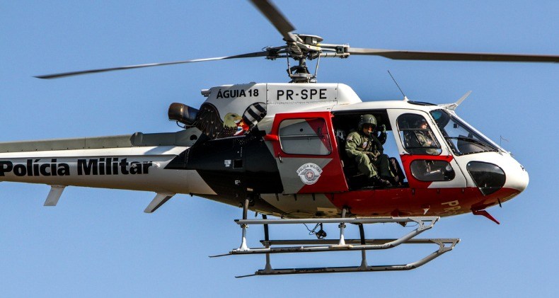 Helicóptero Águia ajudar na fiscalização de aglomerações em ranchos