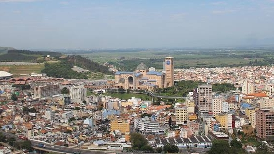 Com 70% de desempregados, município de Aparecida pede doações