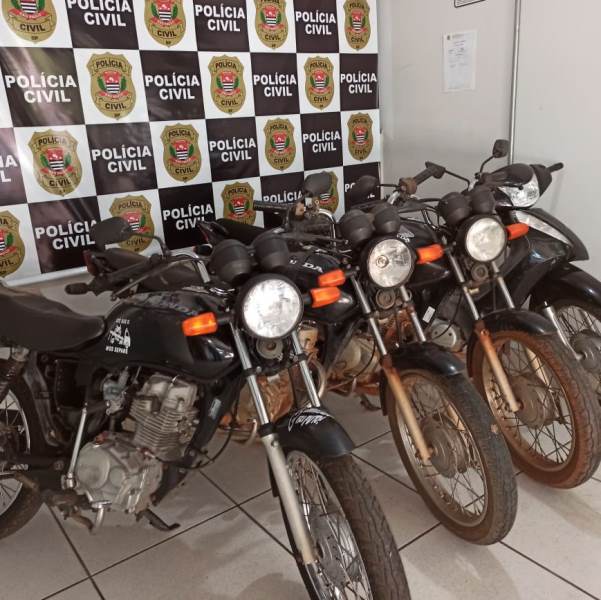 Polícia Civil recupera quatro motocicletas que haviam sido furtadas