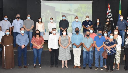 Prefeitura de Adamantina realiza reunião objetivando promover a integralização da saúde na microrregião