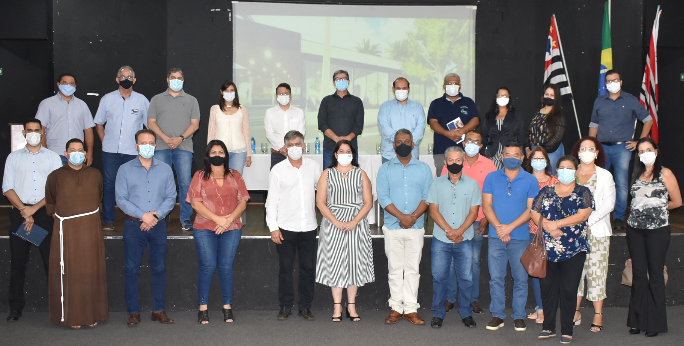 Prefeitura de Adamantina realiza reunião objetivando promover a integralização da saúde na microrregião