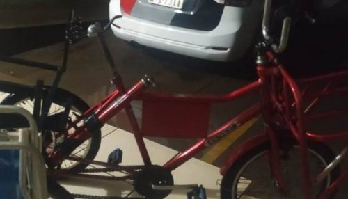 Família entrega autor de furto e polícia recupera objetos antes que a vítima percebesse o crime