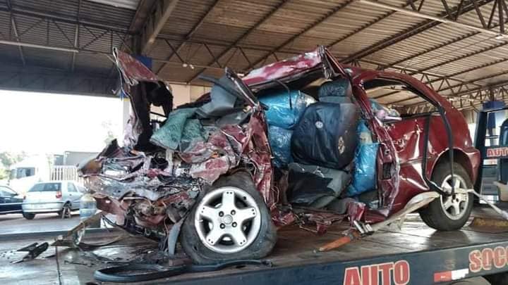 Morador de Flórida Paulista morre em grave acidente entre carro e caminhão boiadeiro