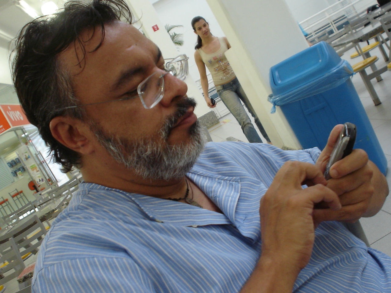 POLÍTICA, PROVÍNCIA E “SER OU NÃO SER JORNALISTA”...