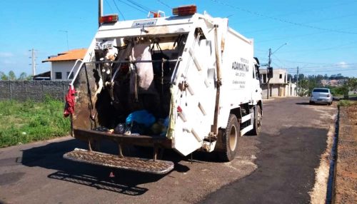 Servidores da limpeza pública fazem abaixo-assinado para receber vacina contra Covid-19