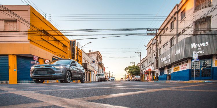 Comércio de Adamantina funciona em horário especial para o Dia das Mães