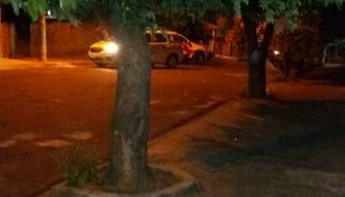 Indivíduo desconhecido assusta moradores ao invadir quintais de residências em Lucélia