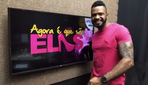 Agora é Que São Elas, com Anderson Pereira homenageando os serralheiros