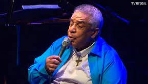 Morre o cantor Agnaldo Timóteo aos 84 anos, vítima da Covid-19