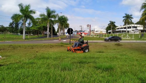 Frota da SAAMA é reforçada com novo roçador de grama