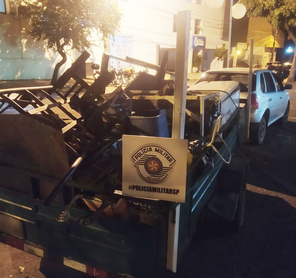 Polícia Militar prende quatro homens por furto de 500 quilos de sucata de ferro-velho em Presidente Prudente
