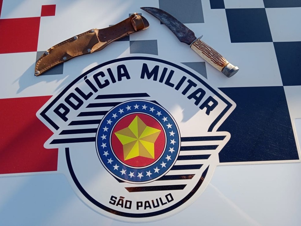 Idoso usa faca para ferir rosto de homem no Terminal Rodoviário de Osvaldo Cruz