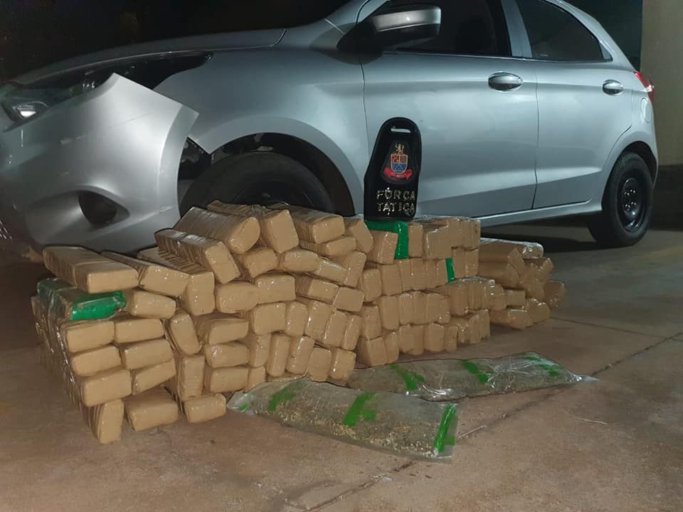 Polícia Militar apreende grande quantidade de drogas  na cidade de Paulicéia