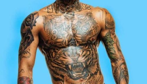 Polícia investiga se MC Kevin tentou pular da sacada do 5° andar de hotel na Barra da Tijuca para a piscina