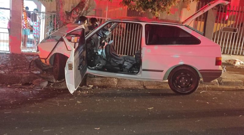 Acidente deixa 3 pessoas feridas em Osvaldo Cruz