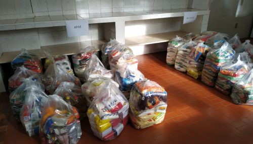 APAE e Lar Cristão recebem 607 quilos dos alimentos arrecadados na Campanha Vacina contra a Fome