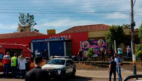 Jovem de 18 anos invade escola e mata crianças e professora com facão em Santa Catarina