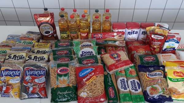 Presídios da região oeste doam cerca de 4,5 toneladas de alimentos a instituições