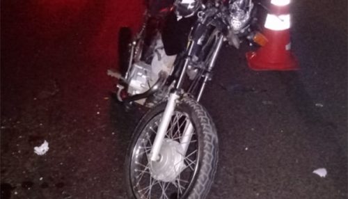 Motociclista morre após bater na traseira de caminhão na SP-294