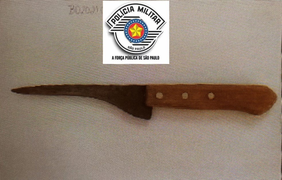 Com faca, homem ameaça de morte o próprio pai e a madrasta, mas acaba preso por violência doméstica