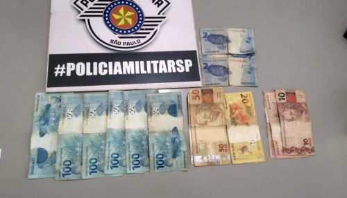 Durante sepultamento, mulher fica sozinha em casa de velório e furta mais de R$ 700 em dinheiro