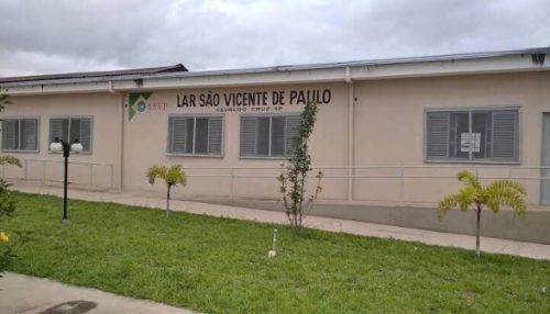 Surto de Covid-19 atinge 37 dos 45 internos do asilo de Osvaldo Cruz, com uma morte