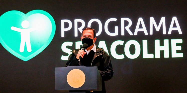 Estado anuncia auxílio de R$ 300 a parentes de vítimas da covid-19