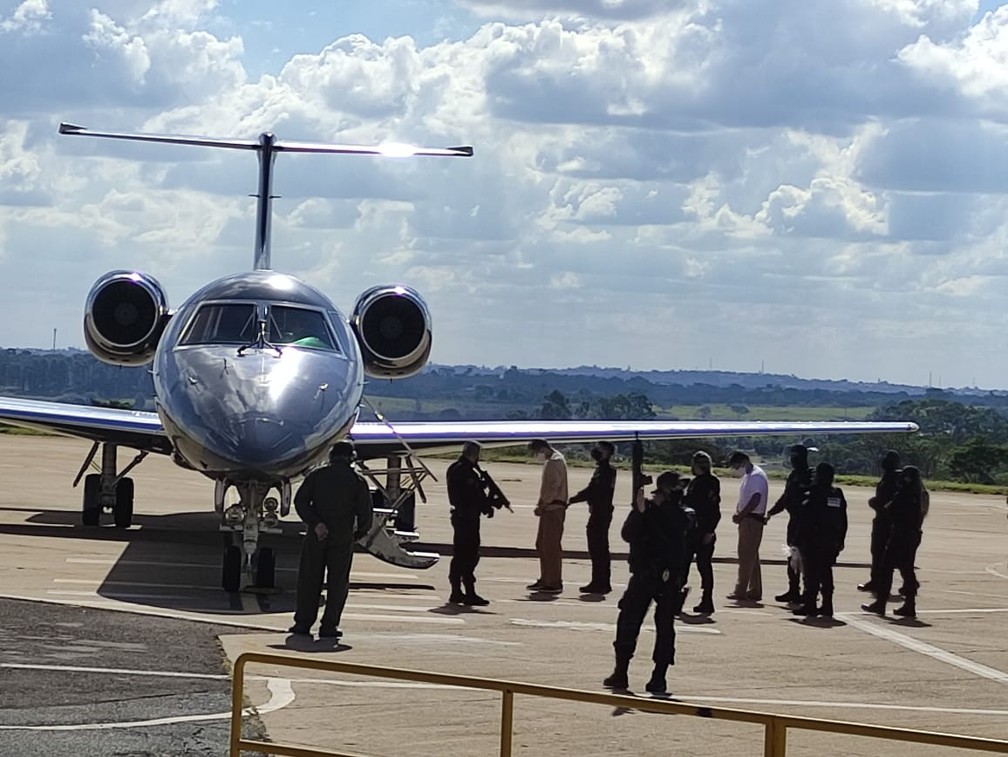 Integrantes de facção criminosa são transferidos da região para o sistema penitenciário federal
