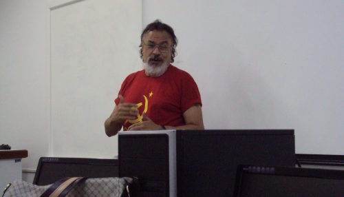 Autonomia Universitária marca presença nas PAREDES ALVAS...