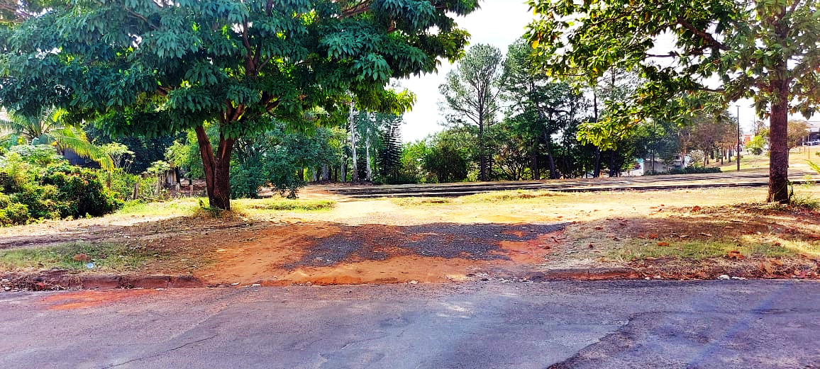 Prefeitura é questionada na Câmara sobre não fechamento de passagem clandestina de veículos