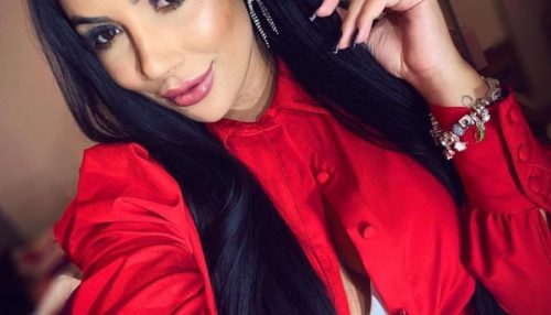 Digital Influencer Ana Luiza Sanches de Tupã tem single lançado com seu nome