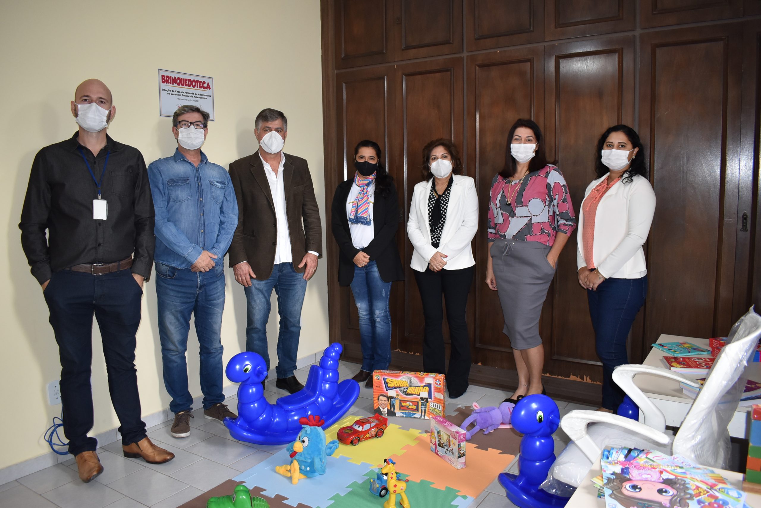 Casa da Amizade entrega brinquedoteca ao Conselho Tutelar de Adamantina