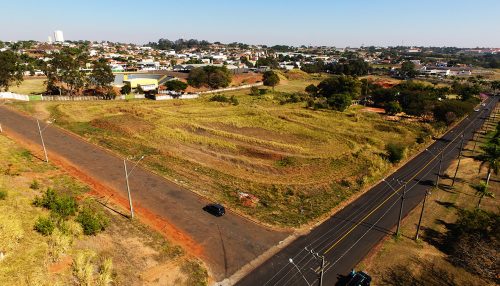 Empresas solicitam prorrogação de prazo para implantação na área atrás do Poliesportivo