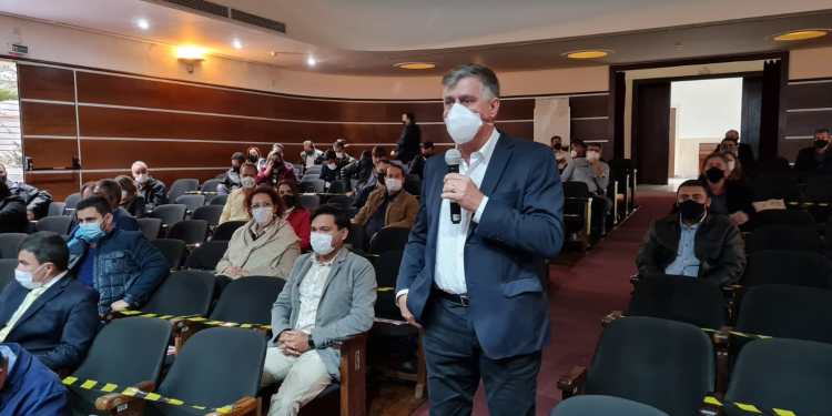 Prefeitura de Adamantina participa de reunião da Secretaria de Educação do Estado