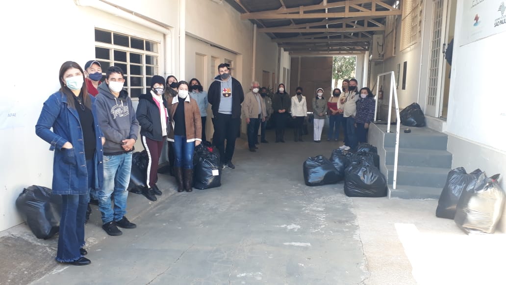 Fundo Social de Solidariedade de Adamantina entrega 355 cobertores