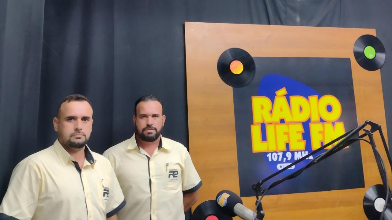 Rodrigo e Reginaldo apresentam as novidades da empresa