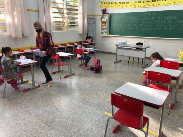 Secretaria de Educação de Adamantina define retomada do ensino híbrido