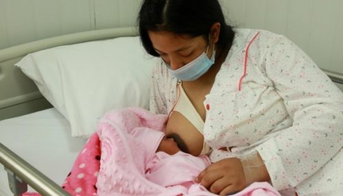 Saúde nega pedido para inclusão de lactantes entre as prioridades para vacinação contra a Covid-19