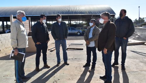 Prefeitura de Adamantina e IAMA realizam encontro para tratar da reforma da barraca no Poliesportivo