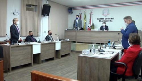 Prefeito tem nova derrota na Câmara; referendo para reitoria é rejeitado por 5 X 4