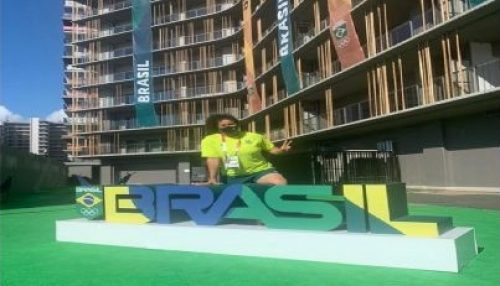 Prefeitura de Adamantina homenageia atleta olímpica Izabela Rodrigues da Silva